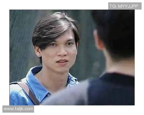 足球天才短暂荣耀:从巅峰到隐退的传奇人生 足球天才短暂荣耀:从巅峰到隐退的传奇人生