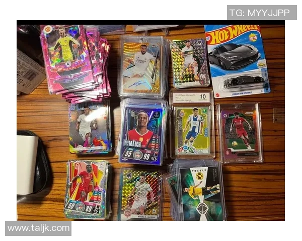 足球油画球星卡：展现历史传奇与艺术融合的珍贵收藏品